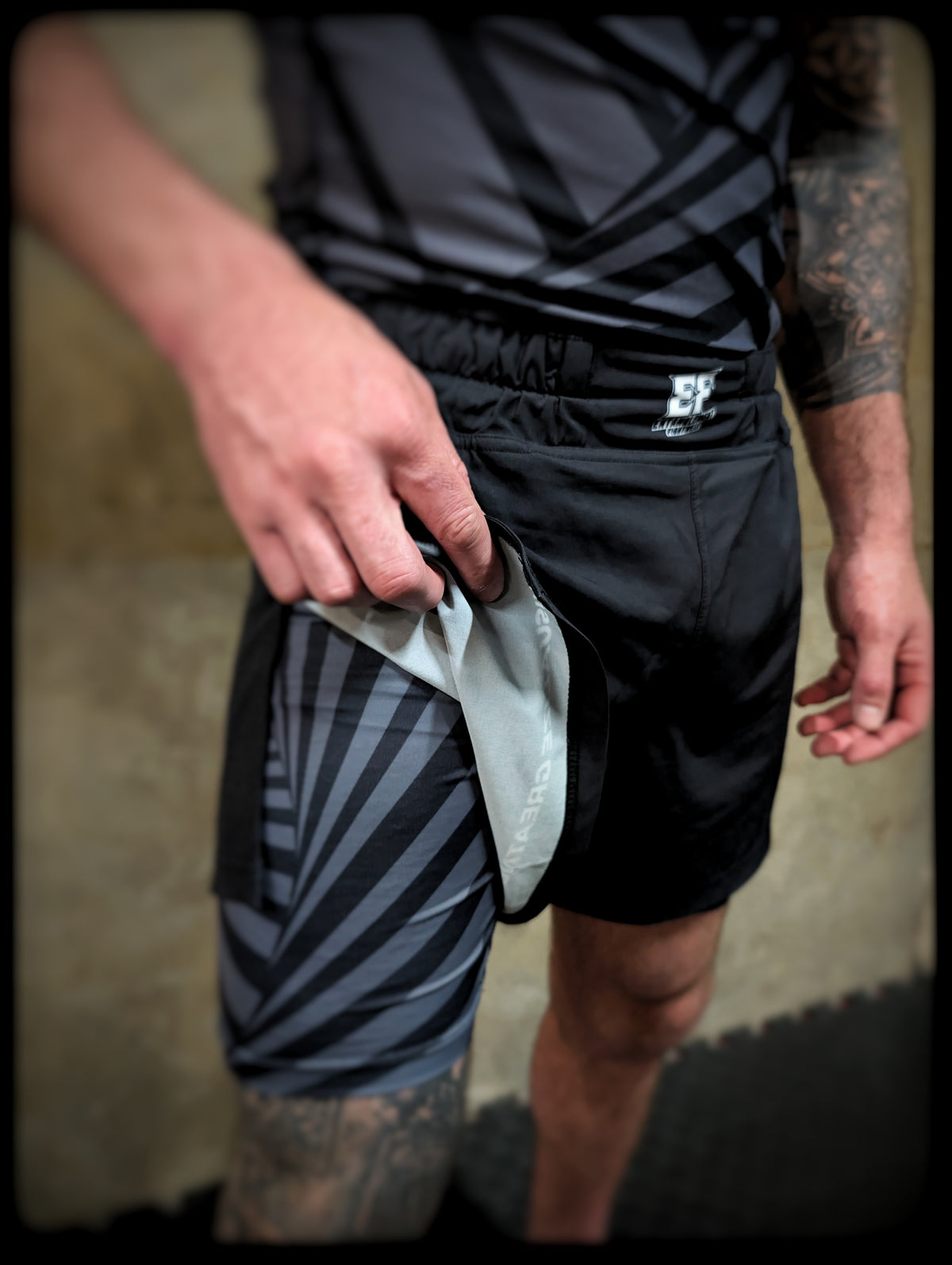 'HYPNOTICA' Fight shorts