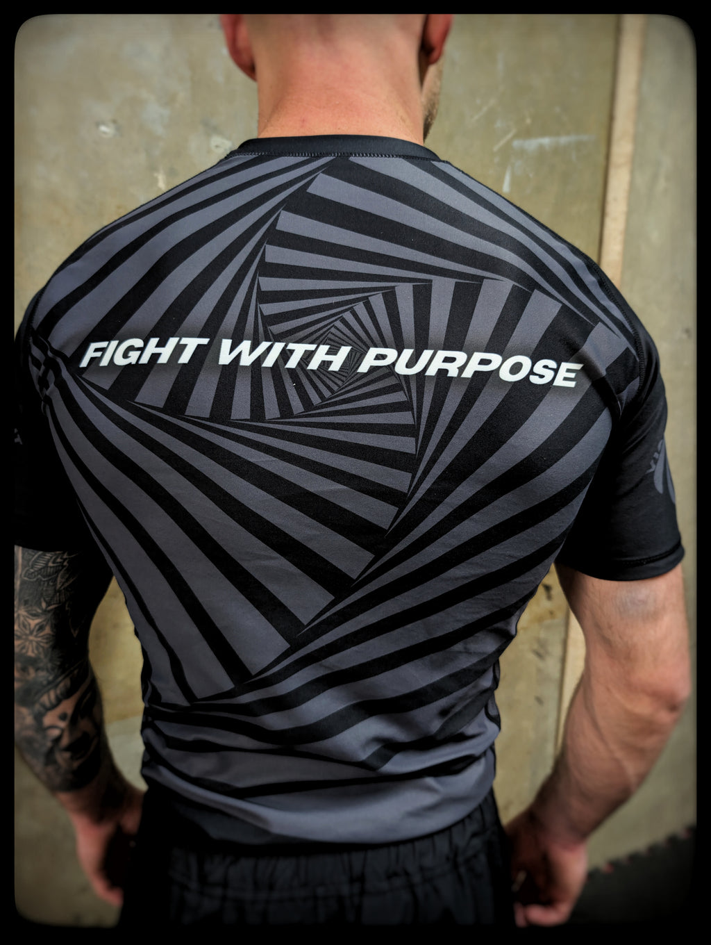 'HYPNOTICA' Rash guard